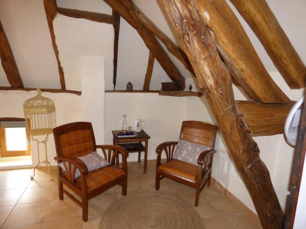Bed and Breakfast Britavit Saint-Avit-Senieur Екстер'єр фото