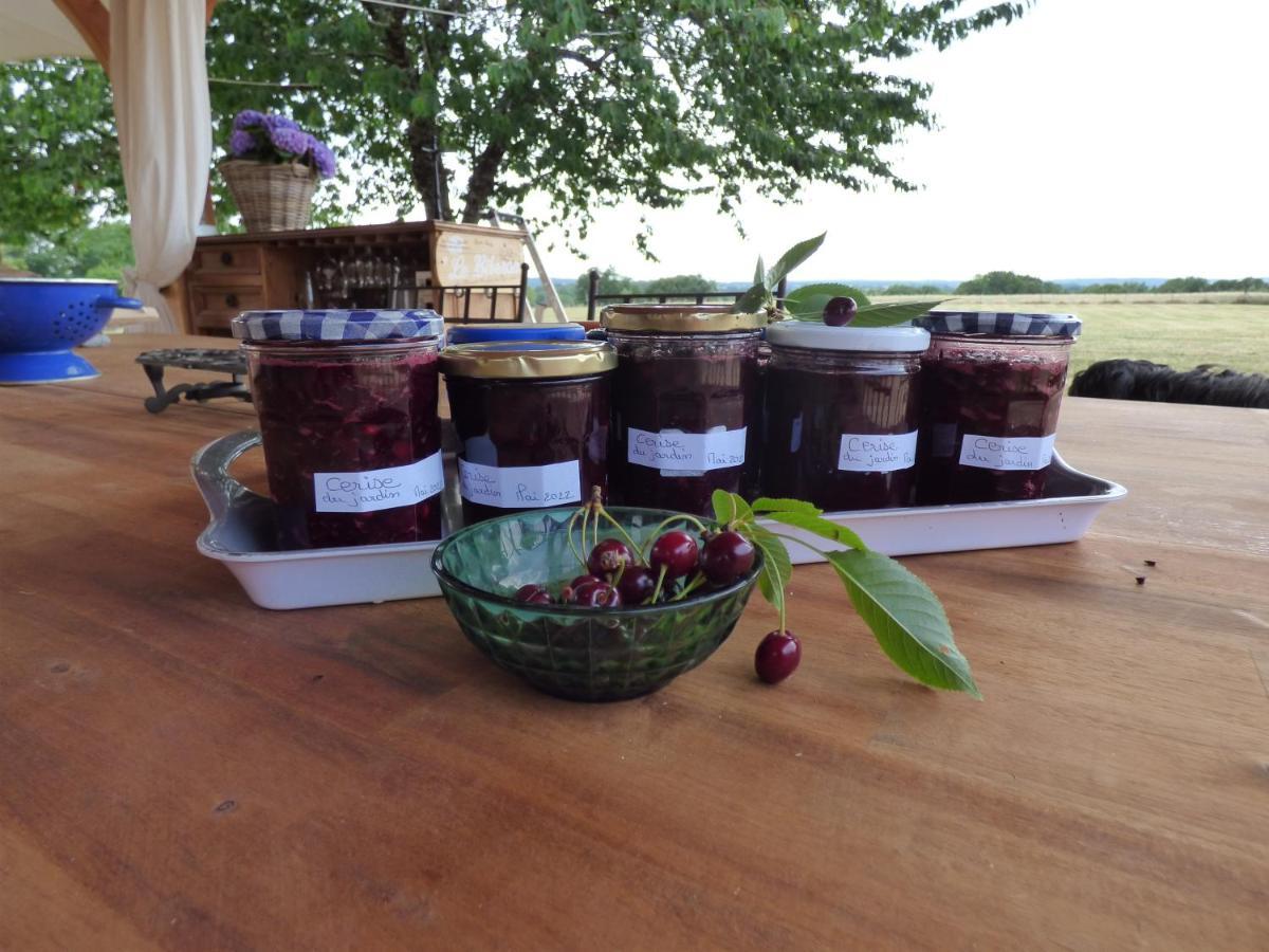 Bed and Breakfast Britavit Saint-Avit-Senieur Екстер'єр фото