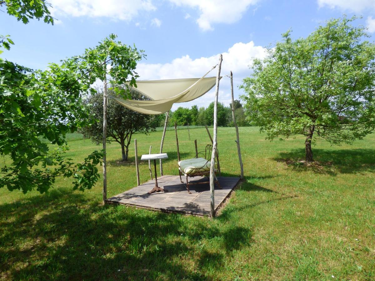 Bed and Breakfast Britavit Saint-Avit-Senieur Екстер'єр фото